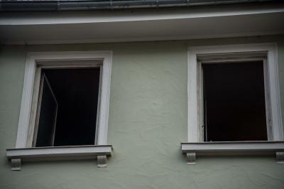 Esslingen: Sitzgruppe brennt in Wohnung - 1 Person verletzt